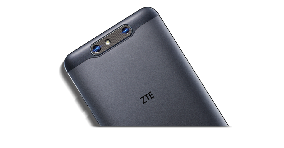 ZTE Blade V8